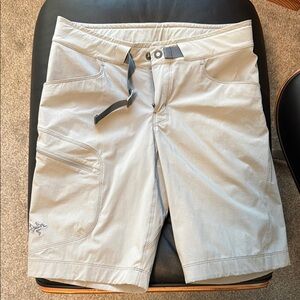 Arc'teryx Light Gray Shorts - like new
